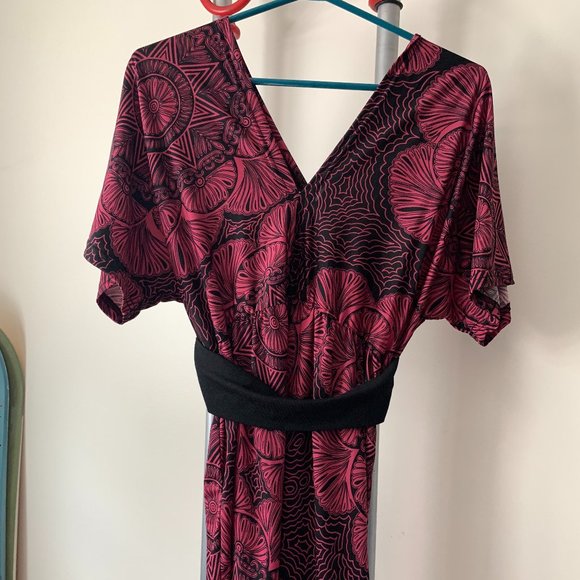 Dress - Picture 1 of 2